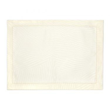 Yves Delorme Couture Honora Ivoire Placemat